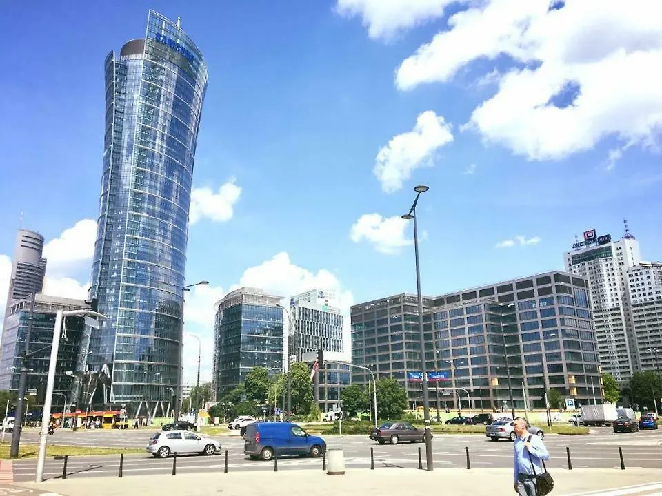 Noclegi4U Warsaw Wola Apartments 0*,